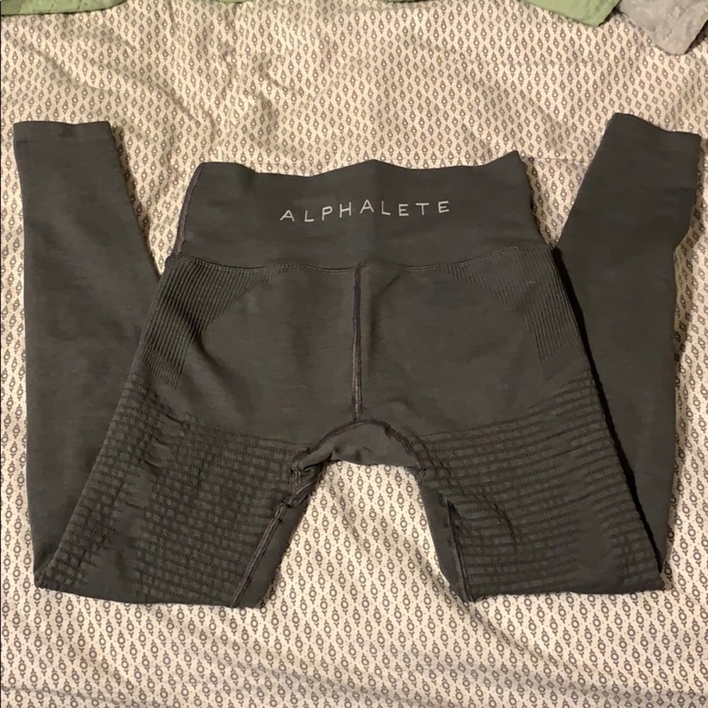 Alphalete Halo leggings